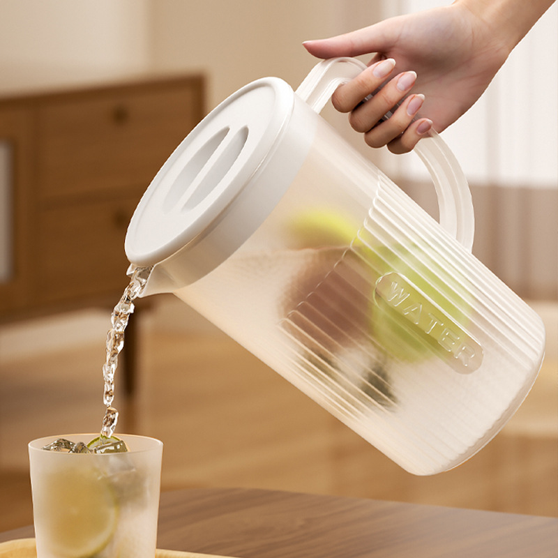 Large Capacity Japanese-Style Cold Water Pitcher - High Temp Resistant