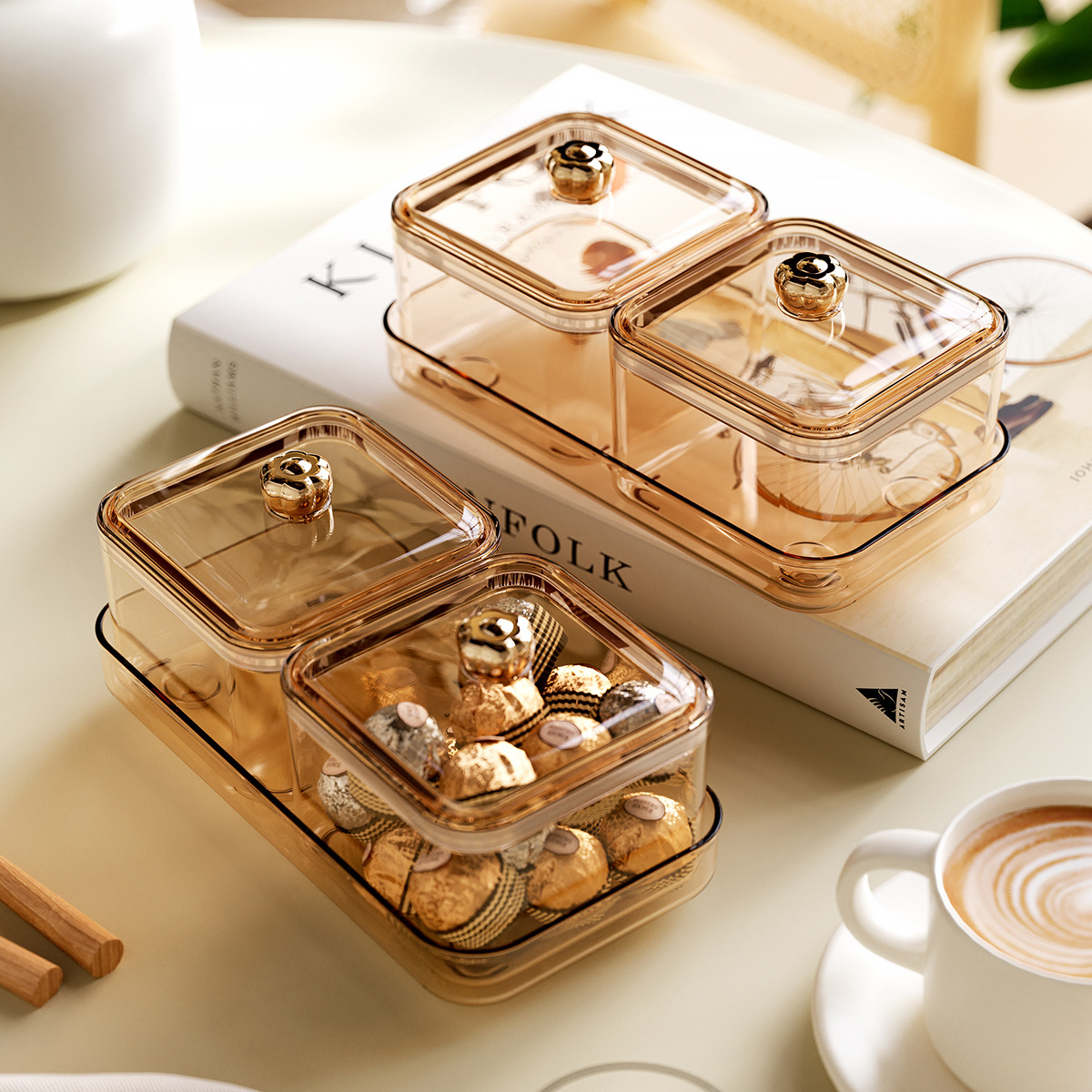 Light Luxury Dried Fruit Plate New Year's Goods Sealed Moisture-proof Compartment Large Capacity Snacks Dessert Candy Storage Box.