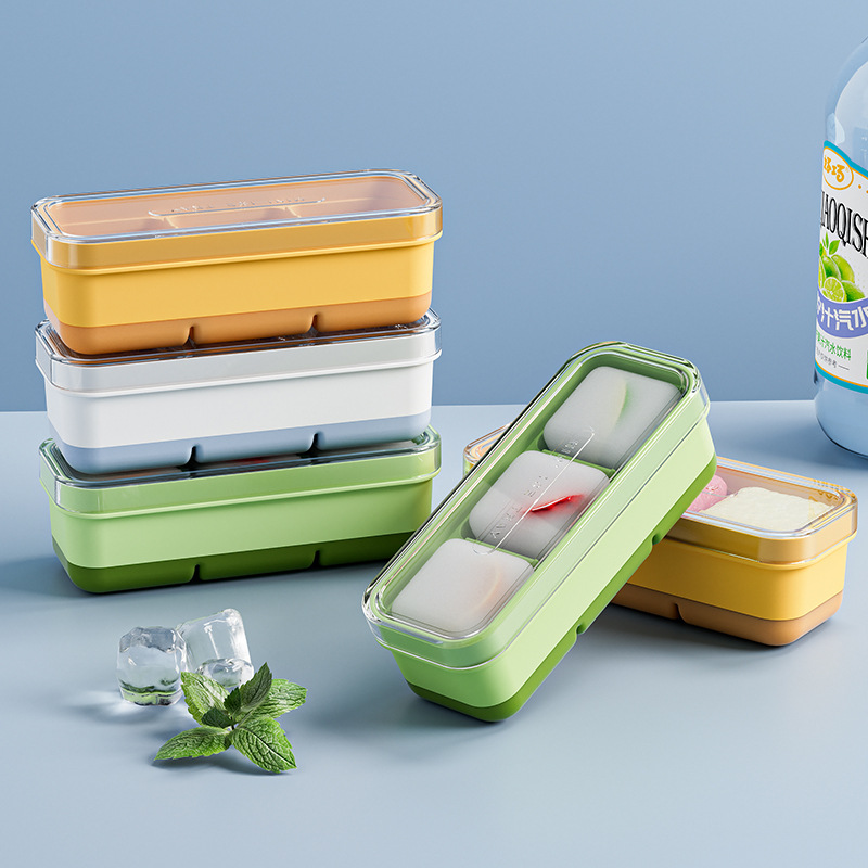 Mini 3-compartment Fruit Ice Tray with Lid And Soft Bottom
