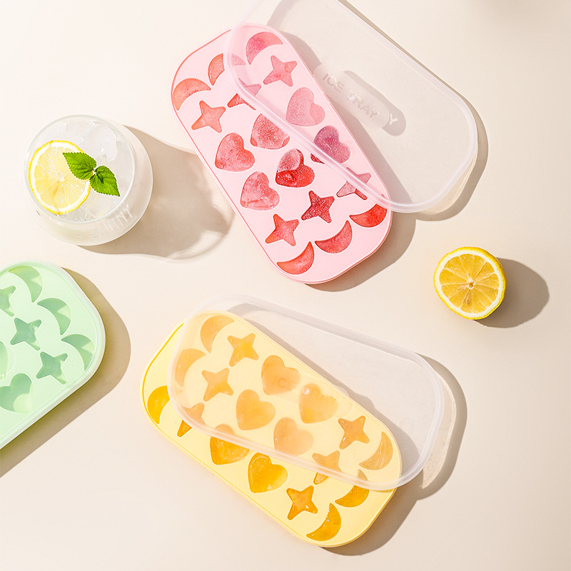 Creative Cartoon Soft Bottom Silicone Small Ice Cube Box