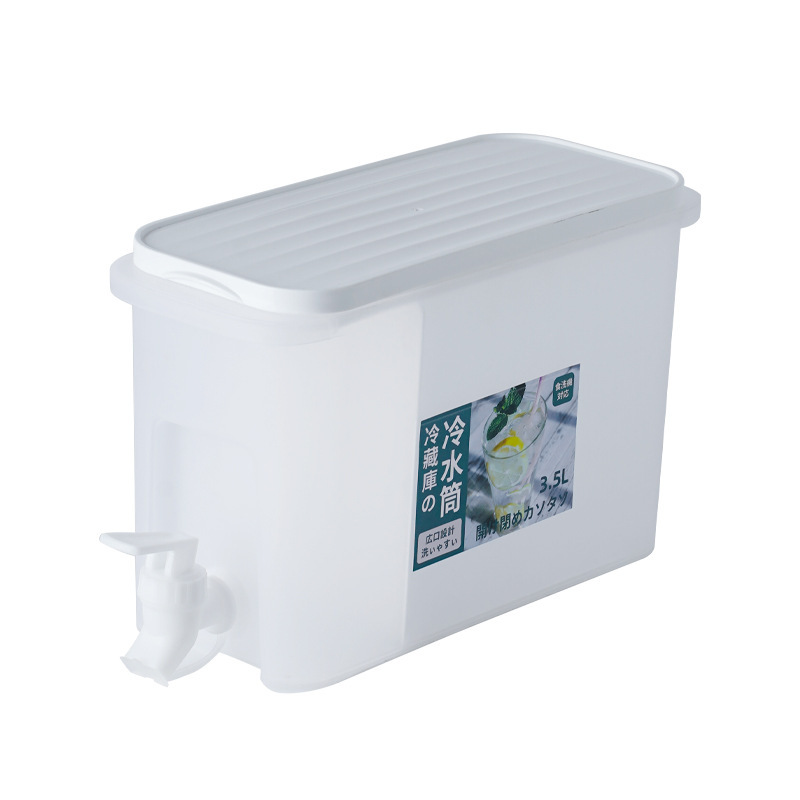 Cold Water Pitcher for Commercial Kitchens