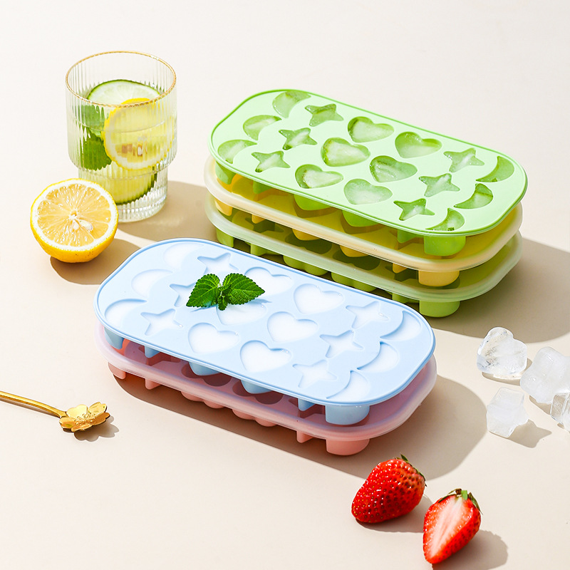 Creative Cartoon Soft Bottom Silicone Small Ice Cube Box